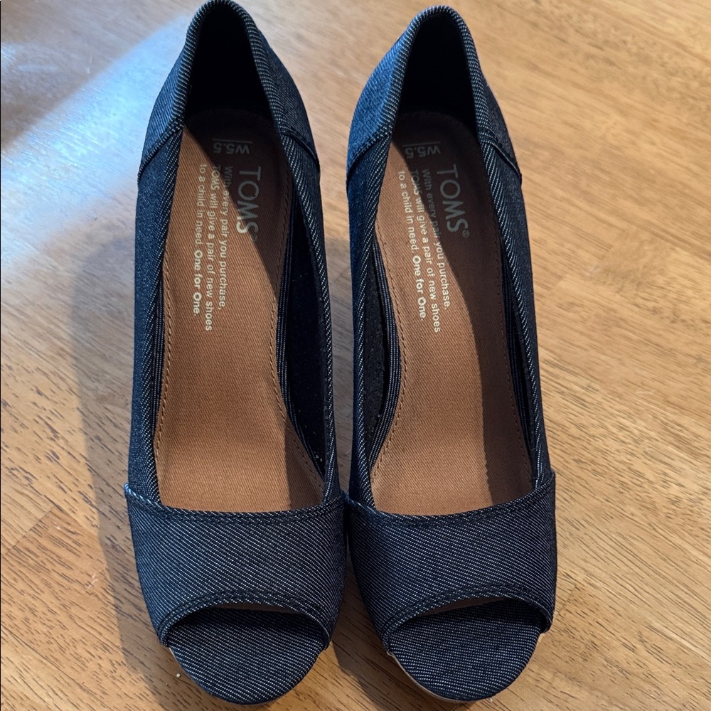 Toms Women's Navy Peep-Toe Heels